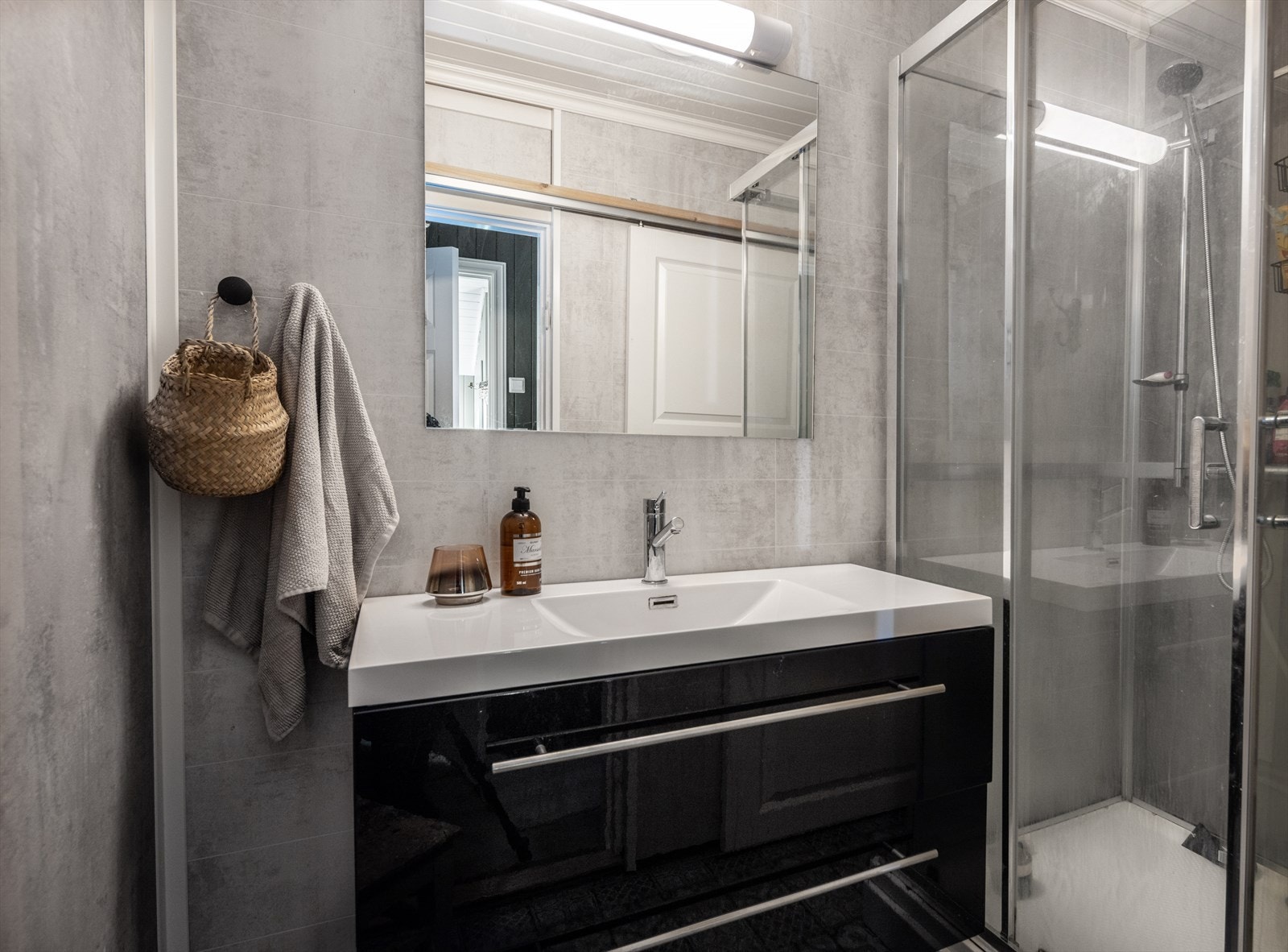 Badet i 2. etasje er fra 2017. Galleribilde