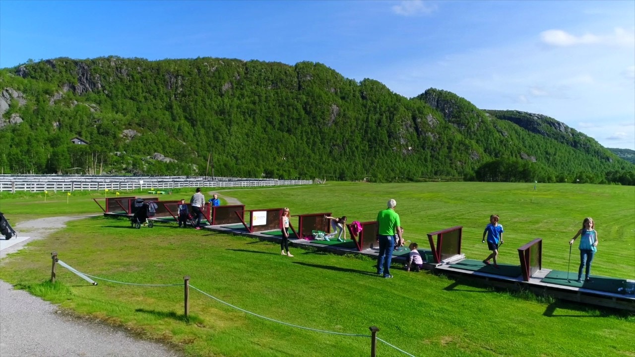 Sirdal golfbane har tomten utsikt over Galleribilde