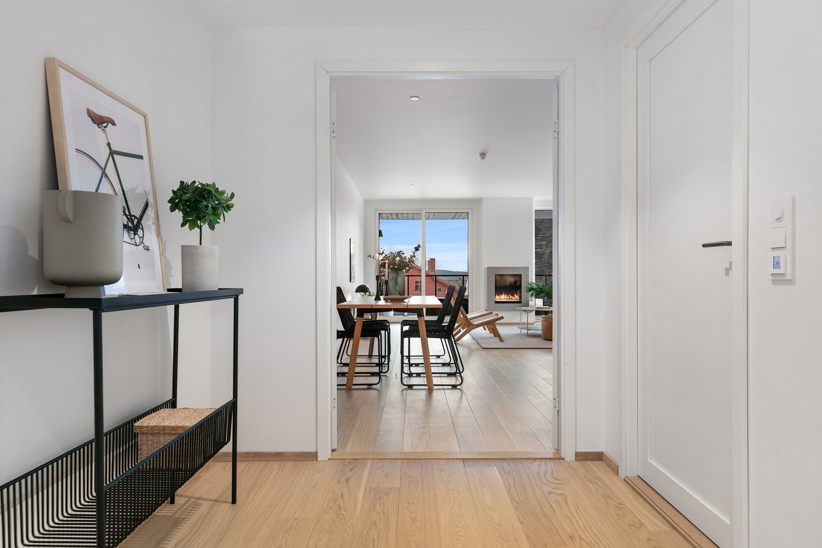 Leiligheten har et sunt inneklima med balansert ventilasjon og vannbåren varme i gulv Galleribilde