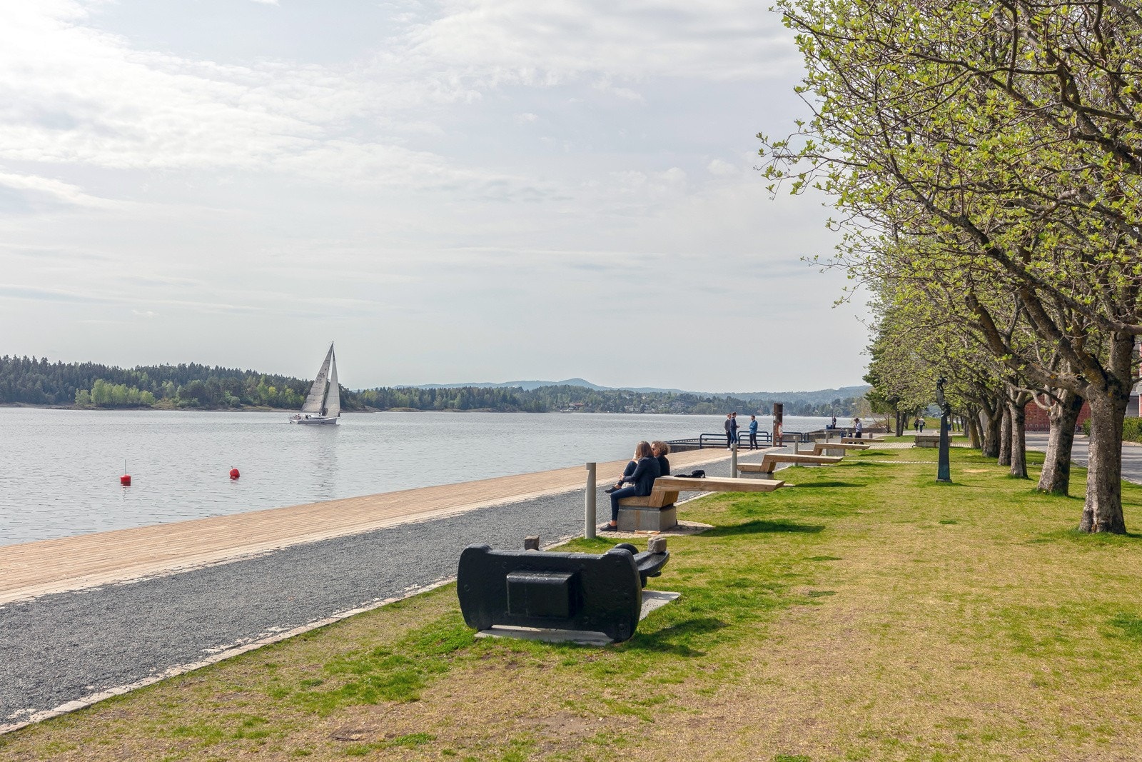 Kyststien går langs det gamle Glassverket Galleribilde