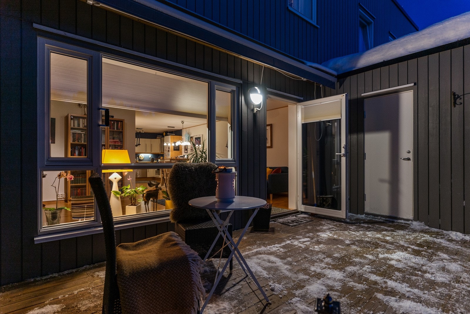 Velkommen til Søndre Husebytun 8 D - Et innholdsrikt rekkehus på 114 m² BRA med moderne standard fra 2009 Galleribilde