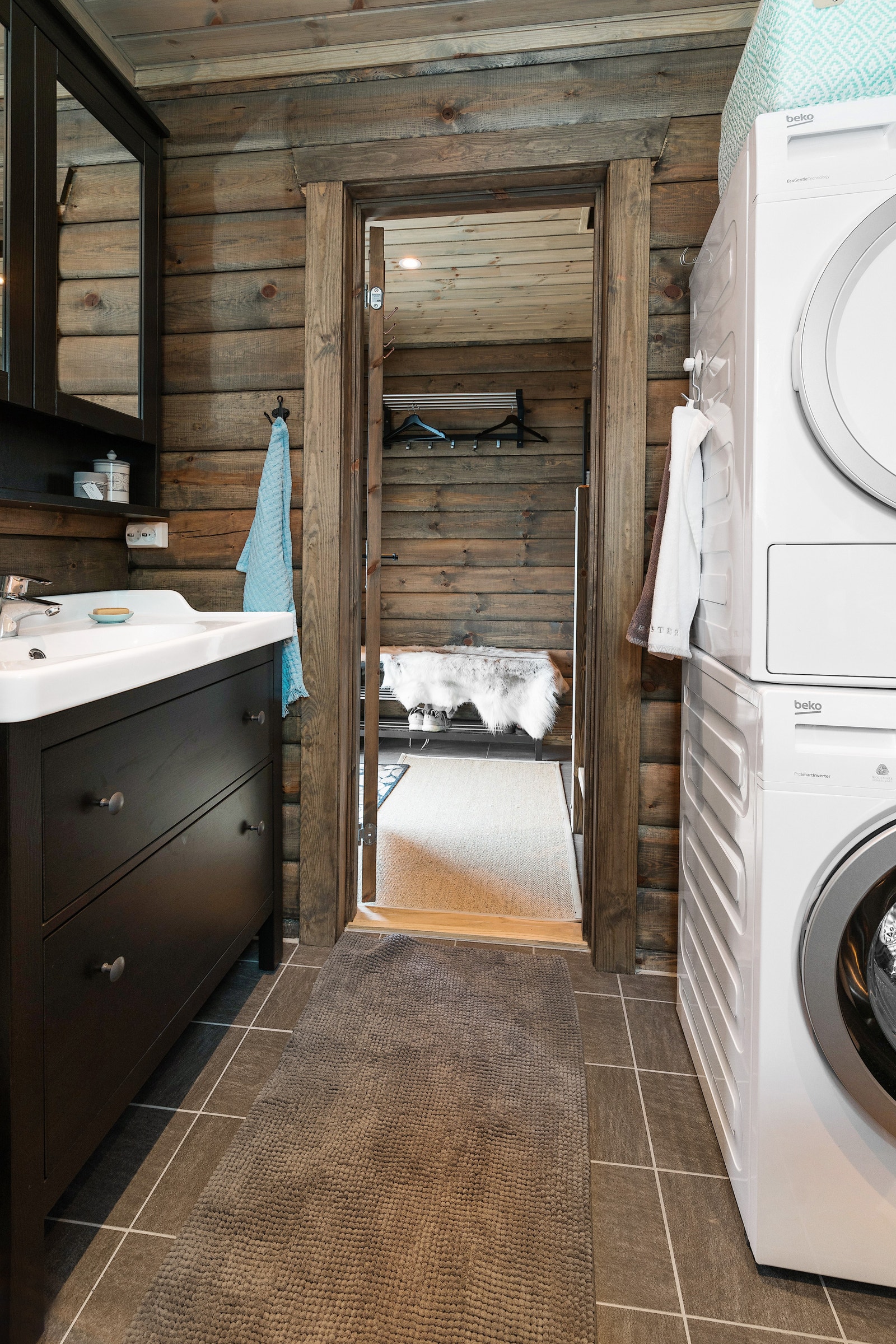 Bilde er tatt av lignende hytte som er påkostet fra standard leveranse Galleribilde