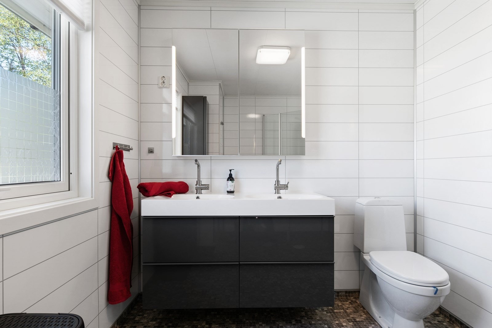 Baderom i 1. etasje Galleribilde