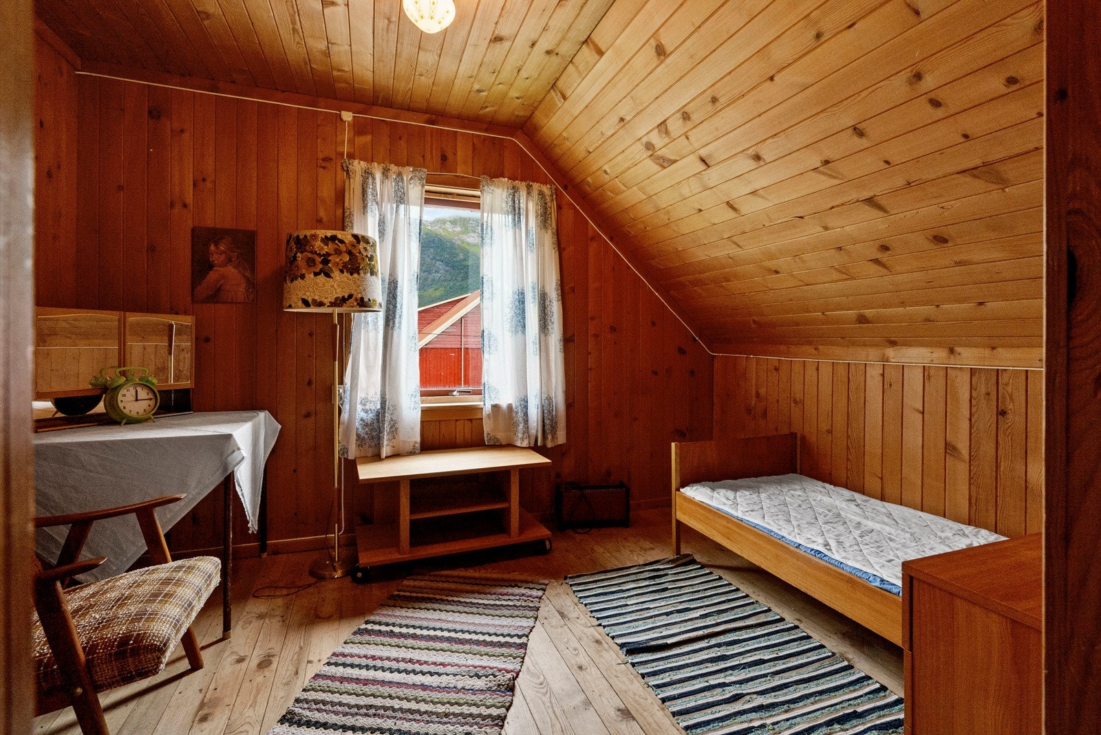 Kårbolig - Soverom, boligen er innredet med i alt 3 soverom Galleribilde