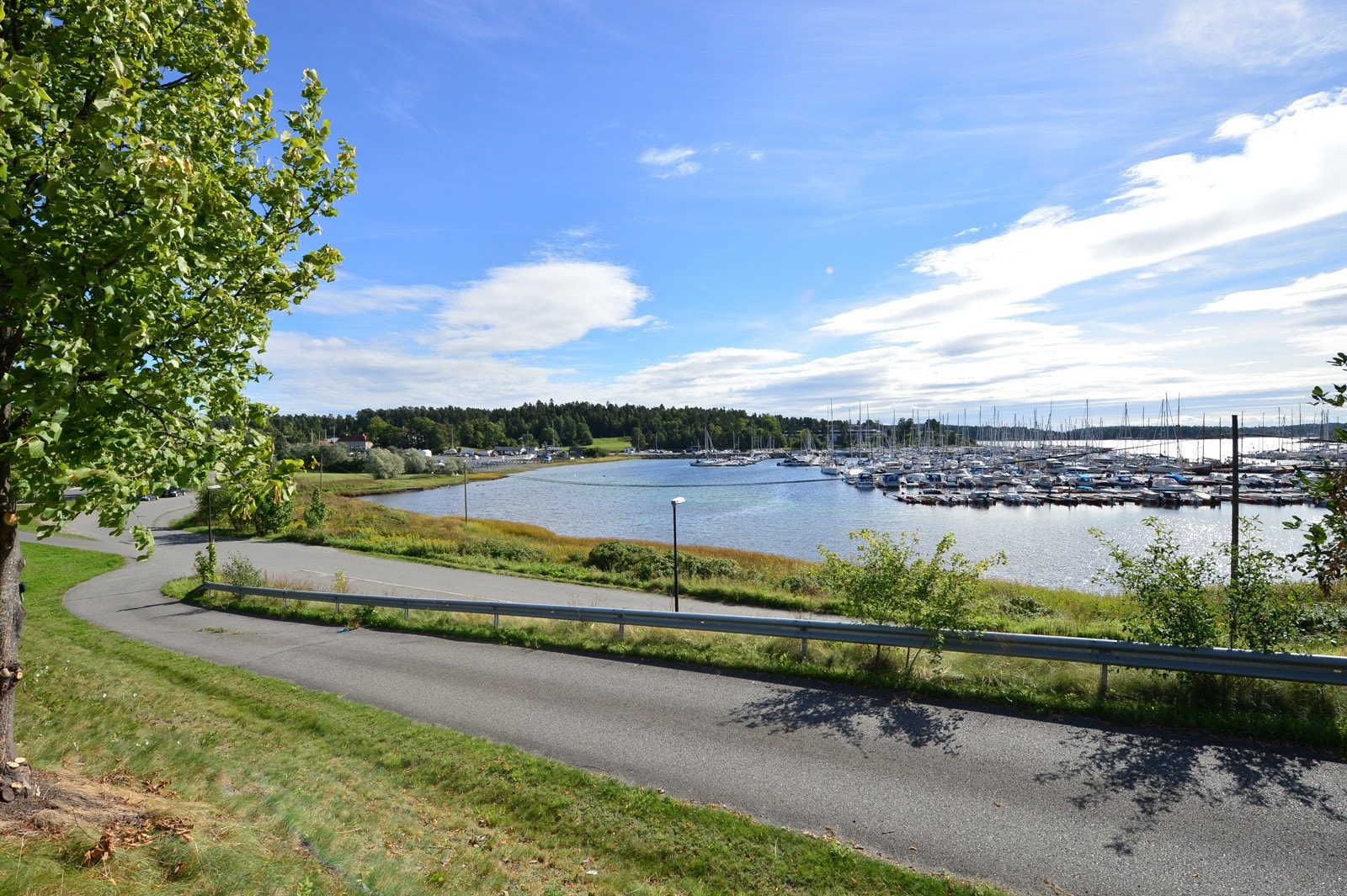 En liten rusletur unna boligen ligger Solvik båtforening samt mange fine badeplasser og turmuligheter. Galleribilde