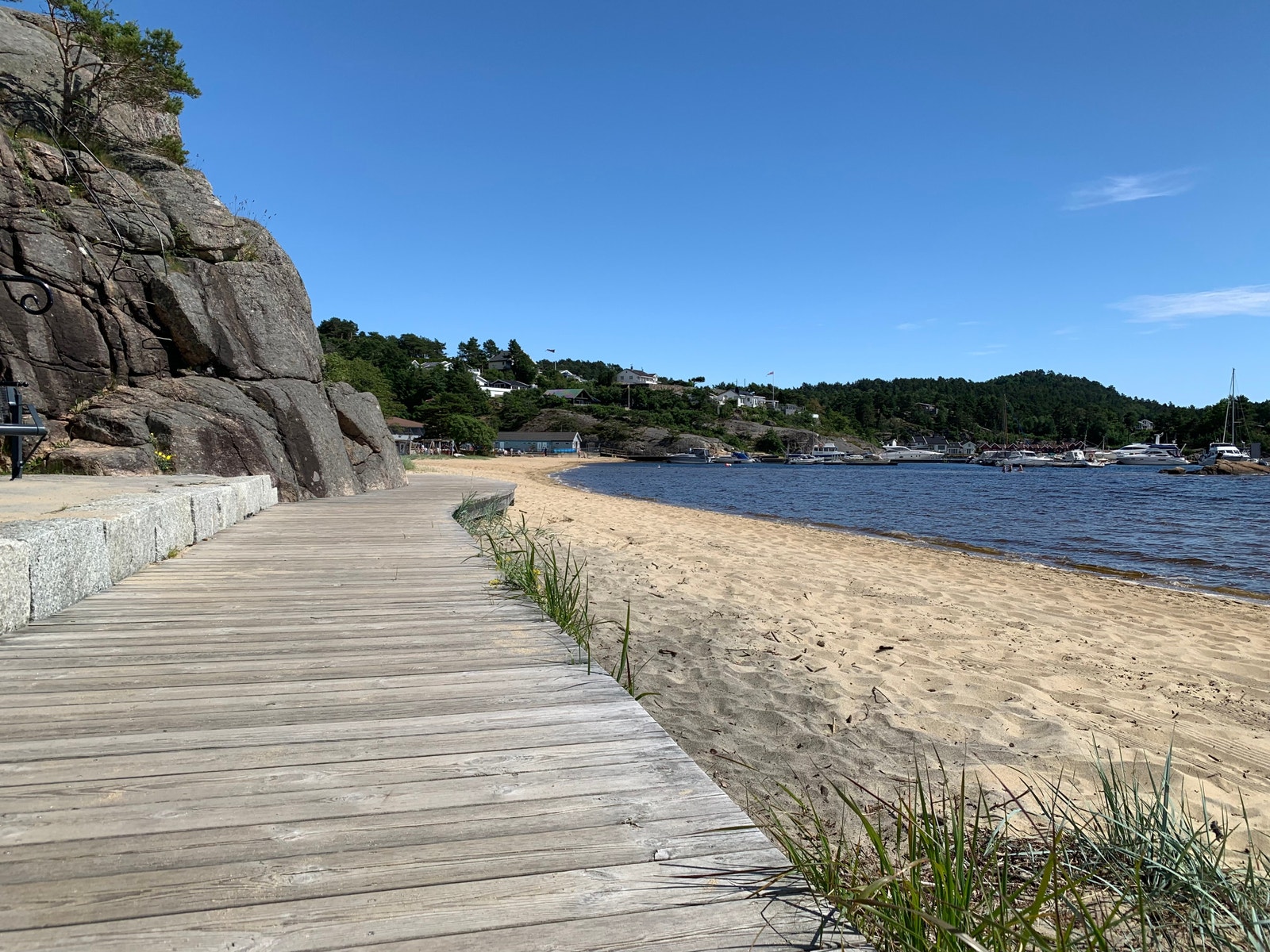 Nydelig strand og deilig sandbunn. Galleribilde