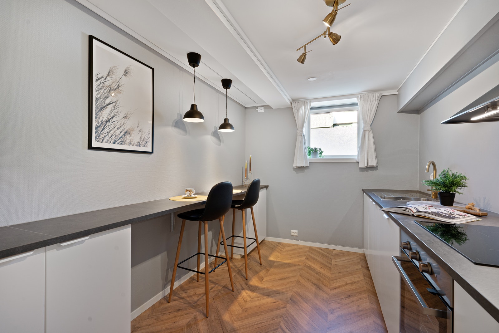 - Fullt utstyrt kjøkken Galleribilde