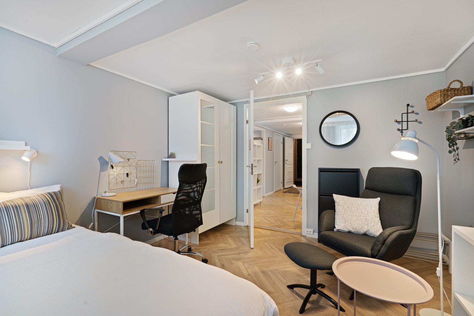 - Rom 2 Galleribilde