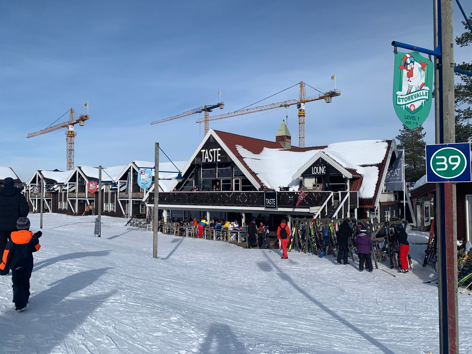 Flere butikker og gode restauranter puber, butikker mfl i Trysil alpinanlegg Galleribilde