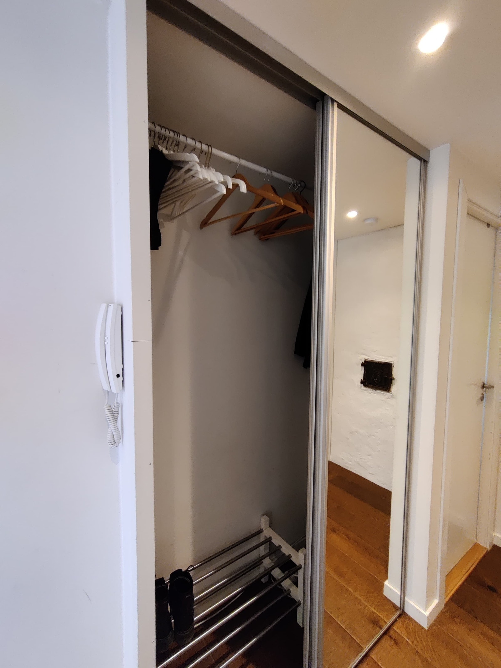 God skapplass i gangen Galleribilde