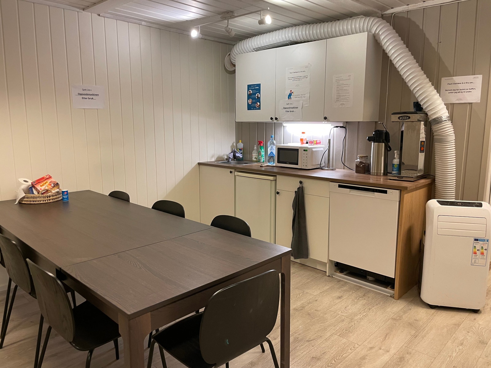 Møte-/spiserom Galleribilde