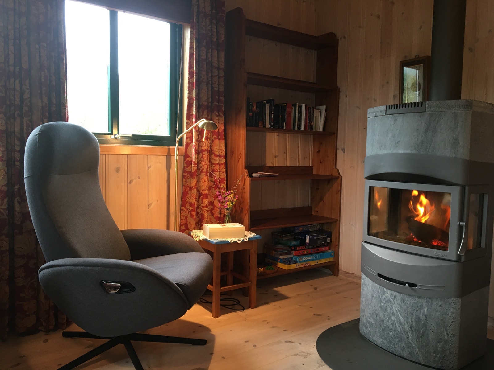 Peis/ ildsted Galleribilde