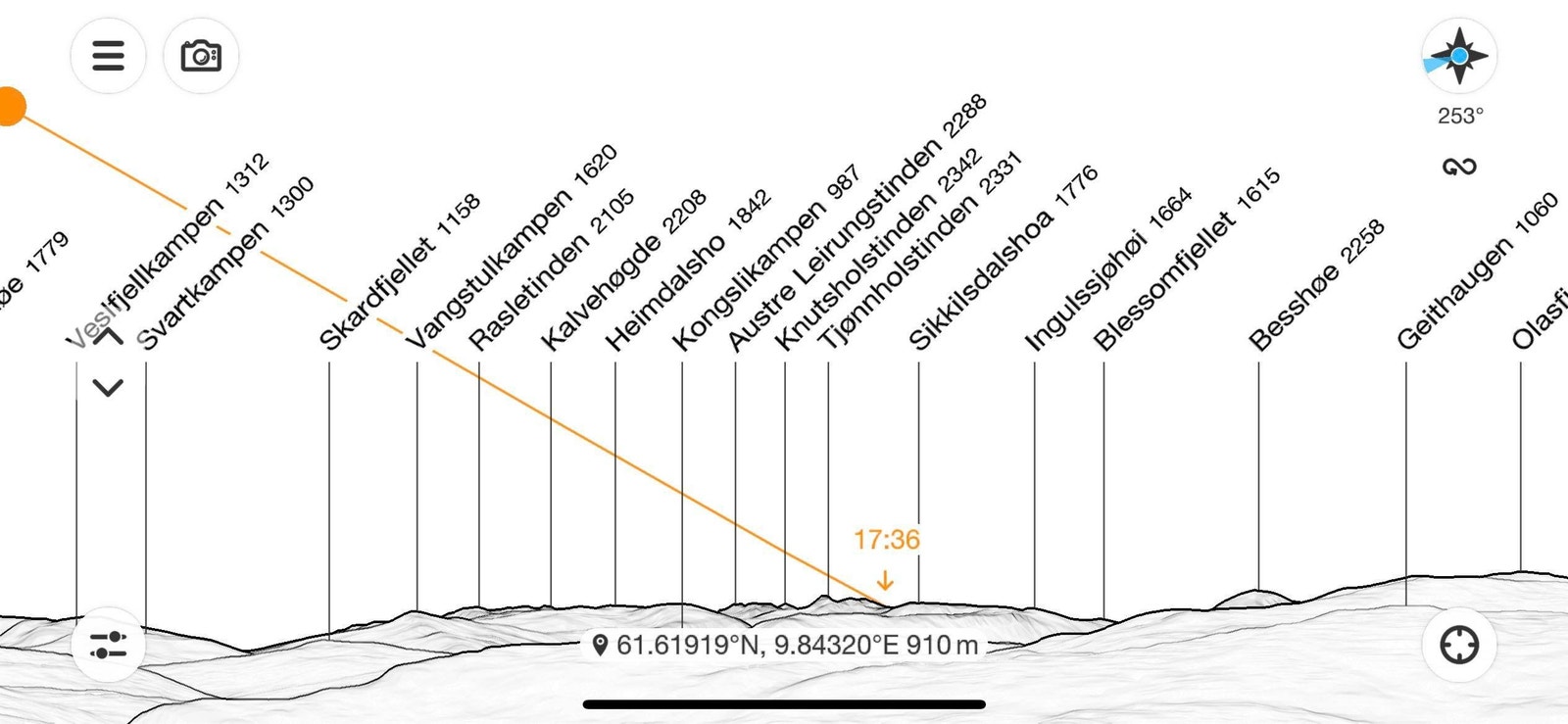 Noen av toppene du ser fra feltet mot Jotunheimen Galleribilde