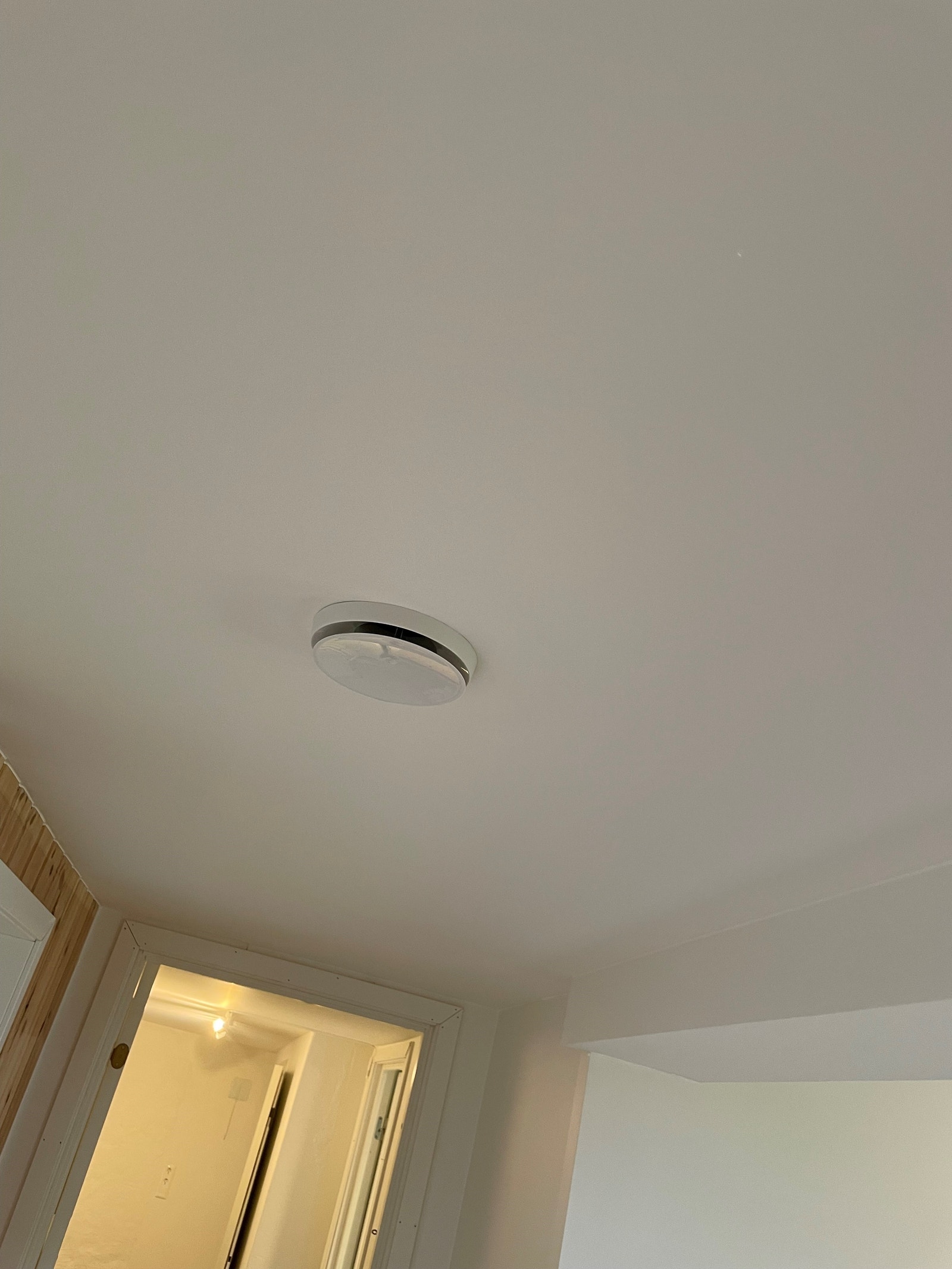 Balansert ventilasjon i leiligheten som gir frisk oppvarmet luft. Galleribilde