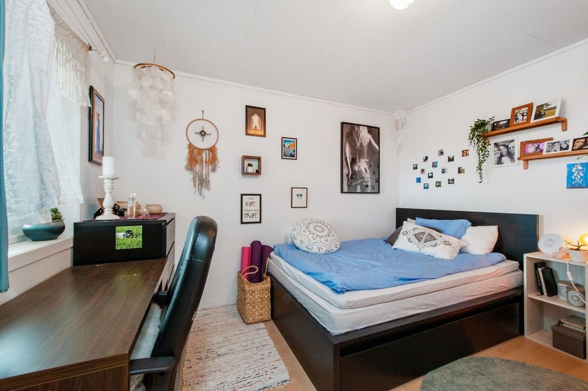 Gammelt bilde av leilighet før oppussing, for illustrasjon Galleribilde