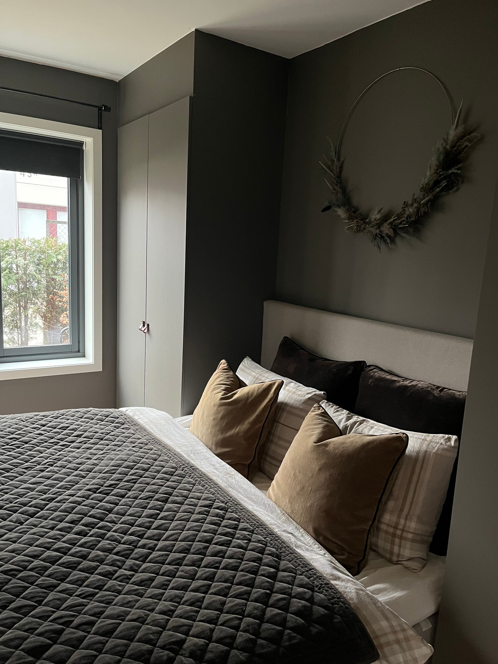 Soverom med 150cm Jensen seng Galleribilde