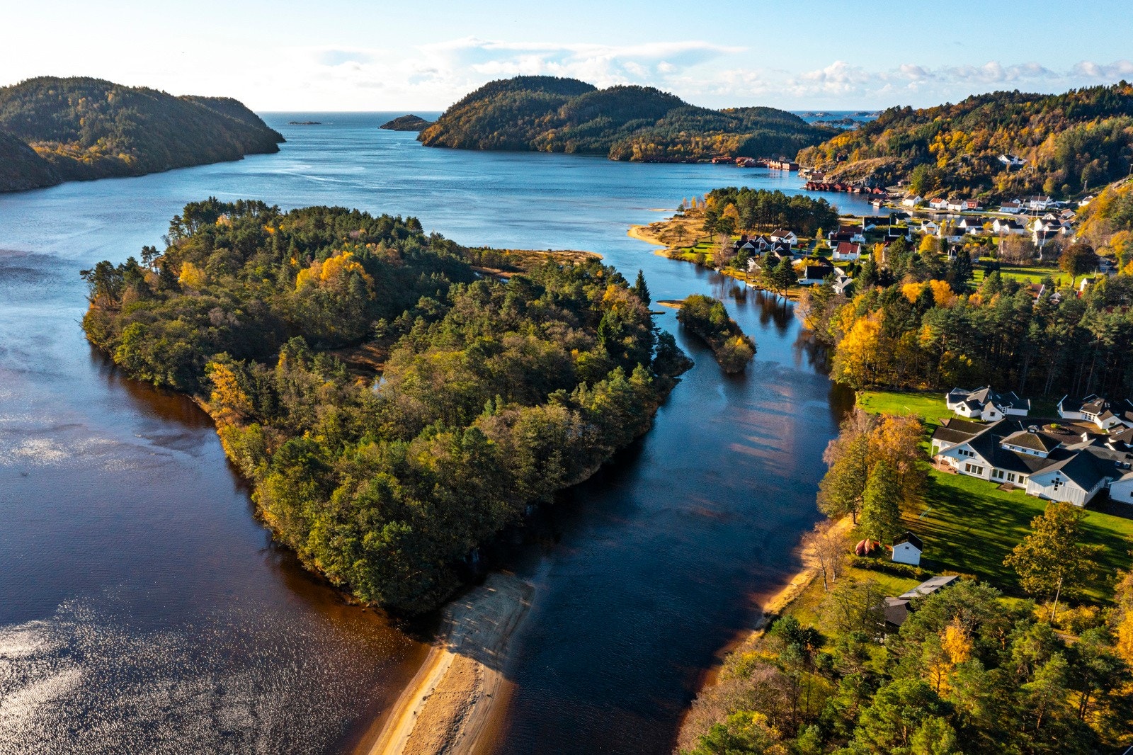 Del av Audnaelva med parsell på Nodøy Galleribilde