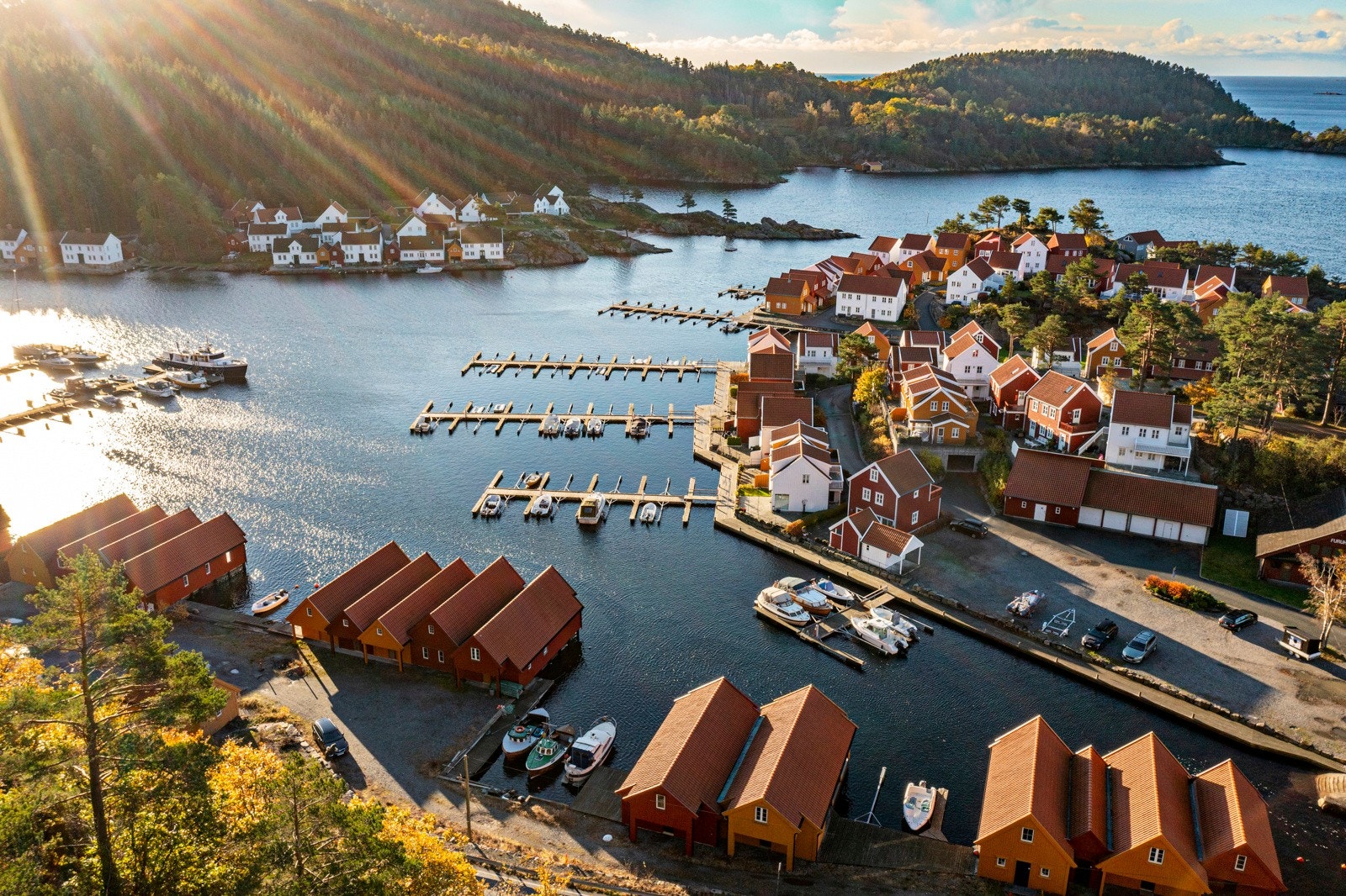 Oversiktsbilde fastland og Furuholmen Galleribilde