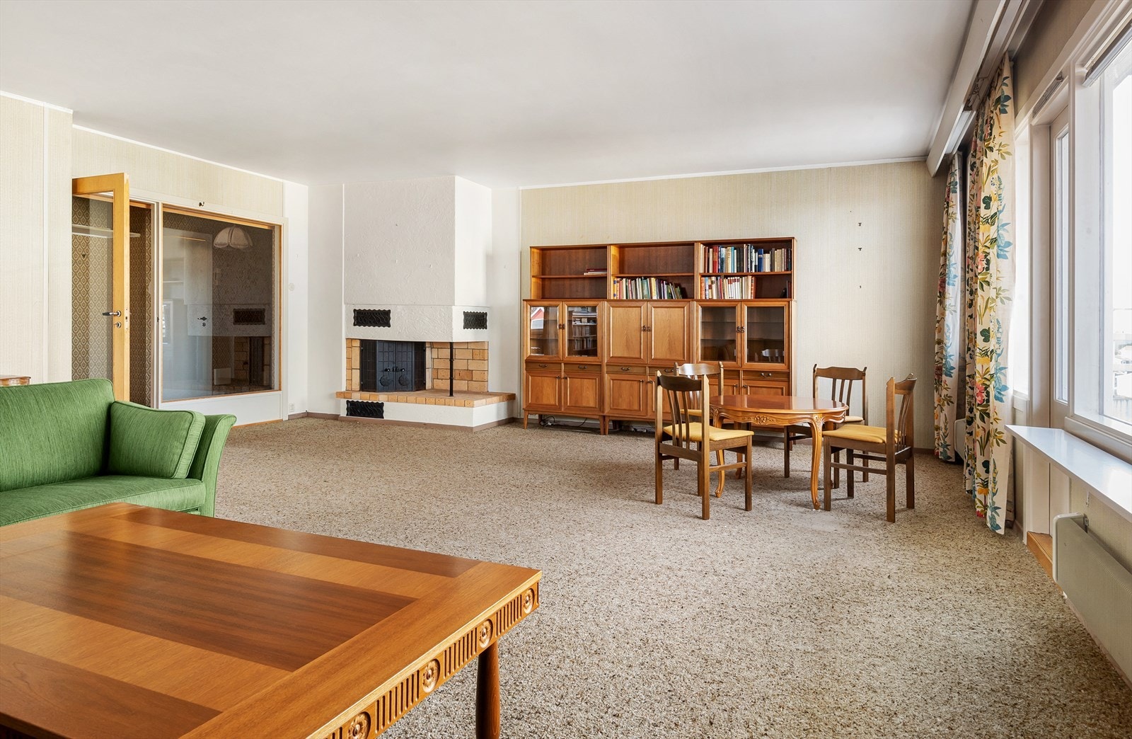 Velkommen til Låveveien 50! Boligen er presentert av Nordvik Frogner ved Maren Goderstad. Galleribilde