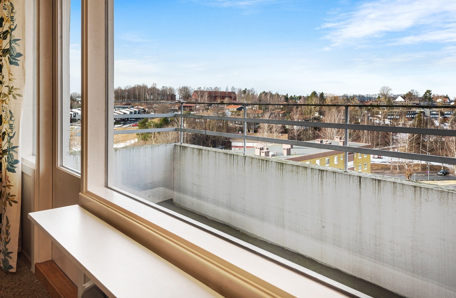 Her kan man nyte formiddags solen. Galleribilde