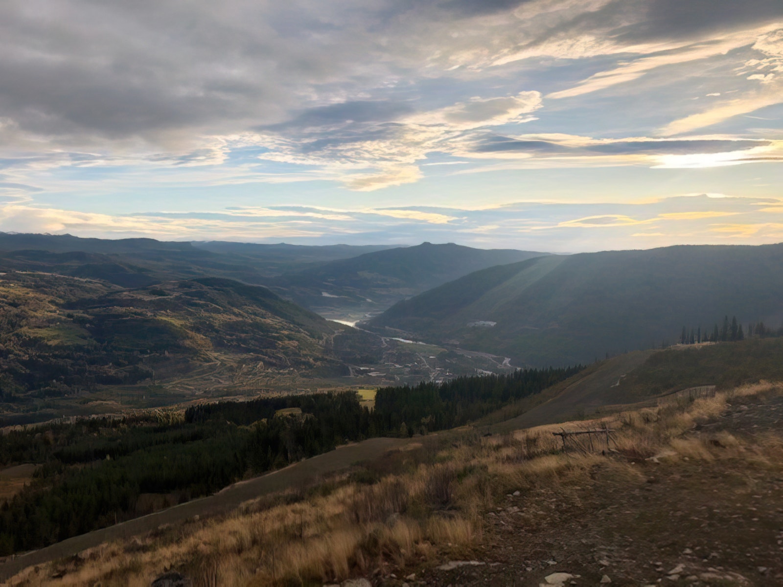 Høst med utsikt retning Gol Galleribilde