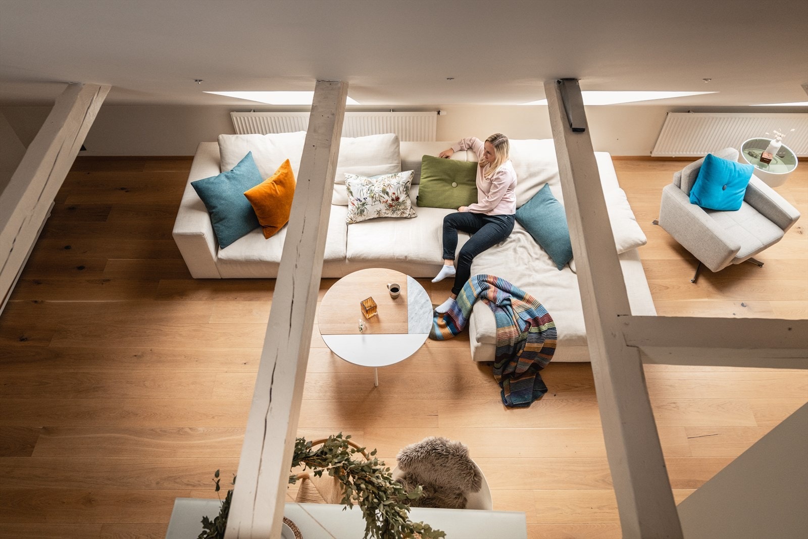 Leiligheten har en utmerket beliggenhet i øverste etasje med heis, uteplass, privat inngang og ikke minst hems! Galleribilde