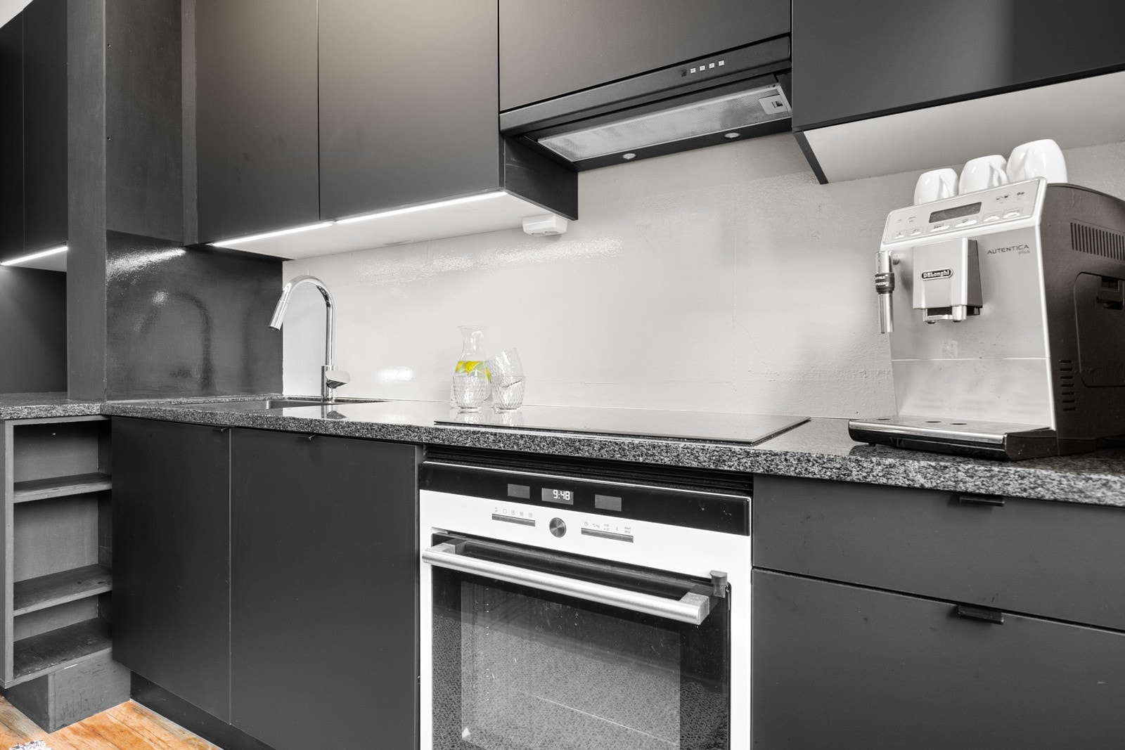 Alle hvitevarer på kjøkken medfølger Galleribilde