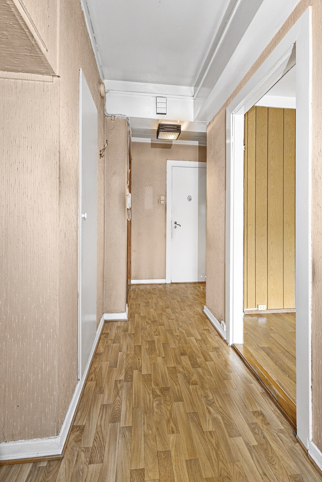 Entré/gang. Galleribilde