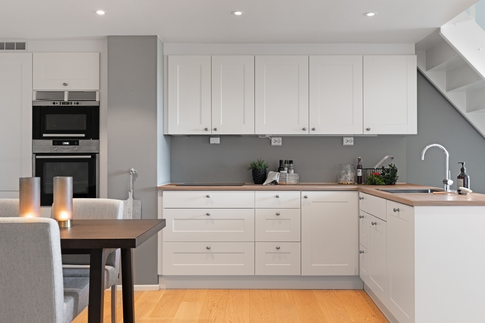 Kjøkkenet fremstår i god stand, uten tegn til avvik og er vurdert til tilstandsgrad 1 av takstmann Galleribilde