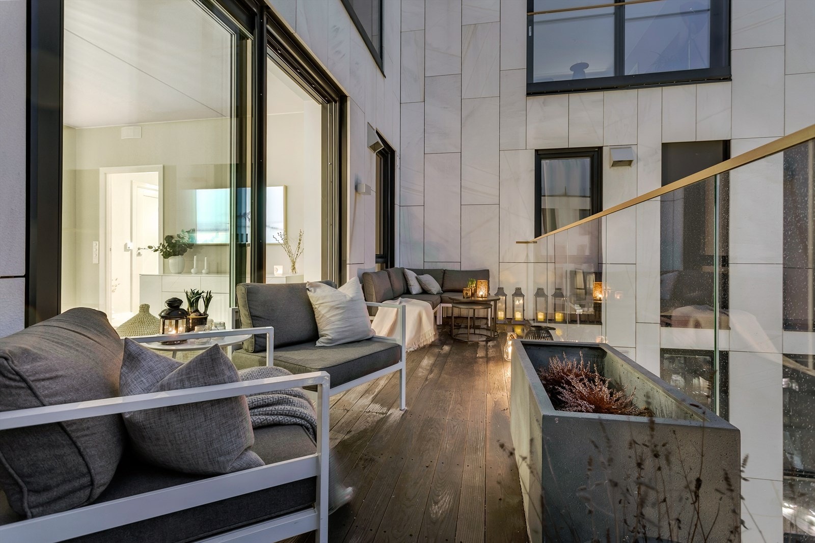 Balkong kveld Galleribilde