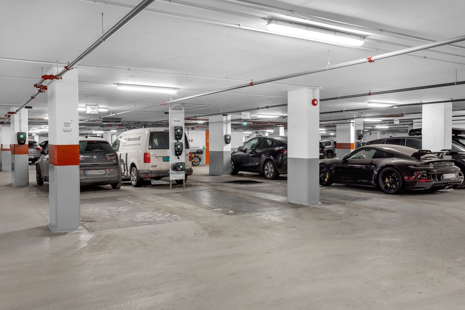 Biloppstillingsplass i garasjeanlegg med ladestasjon kan kjøpes mot tillegg i pris* Galleribilde