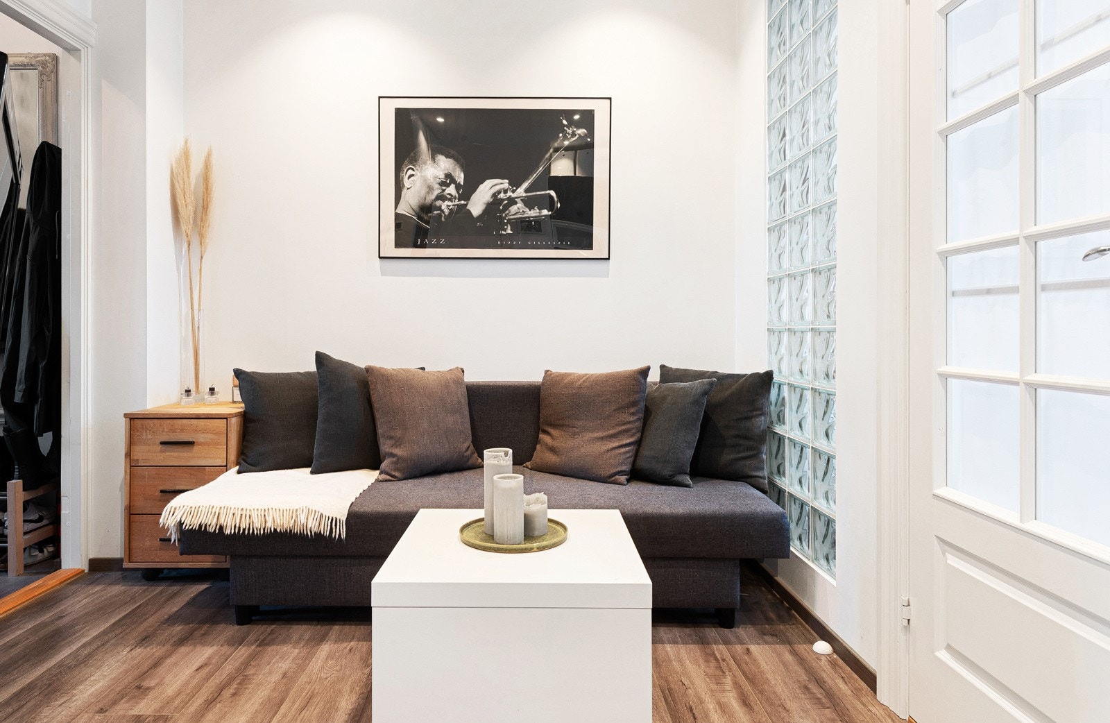 Stue i hybel. Galleribilde