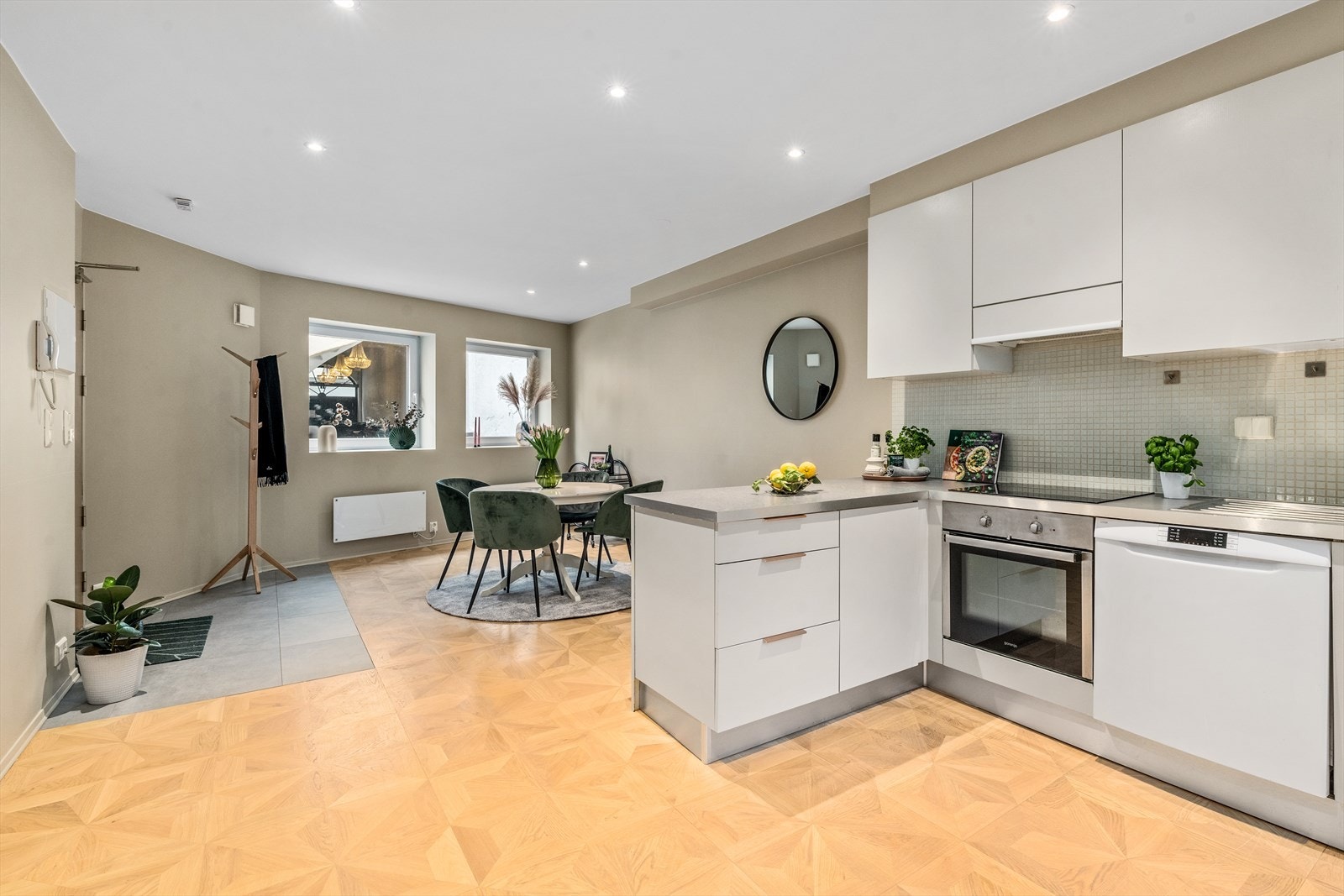 Nyima Bruun v/DNB Eiendom har gleden av å presentere Karlstadgata 8A! Galleribilde