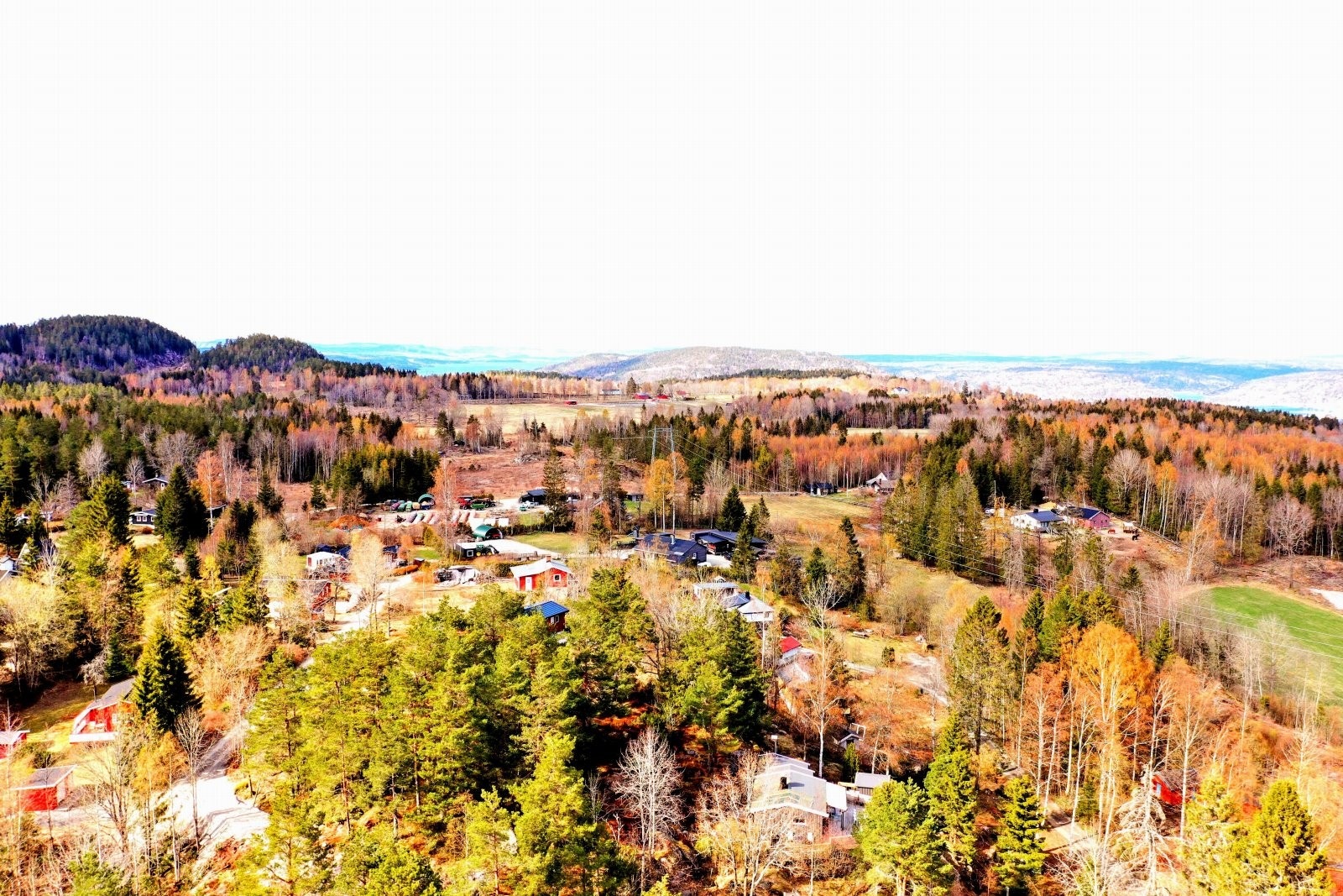 Landlig og fritt kun en drøy kilometer fra sjøen Galleribilde