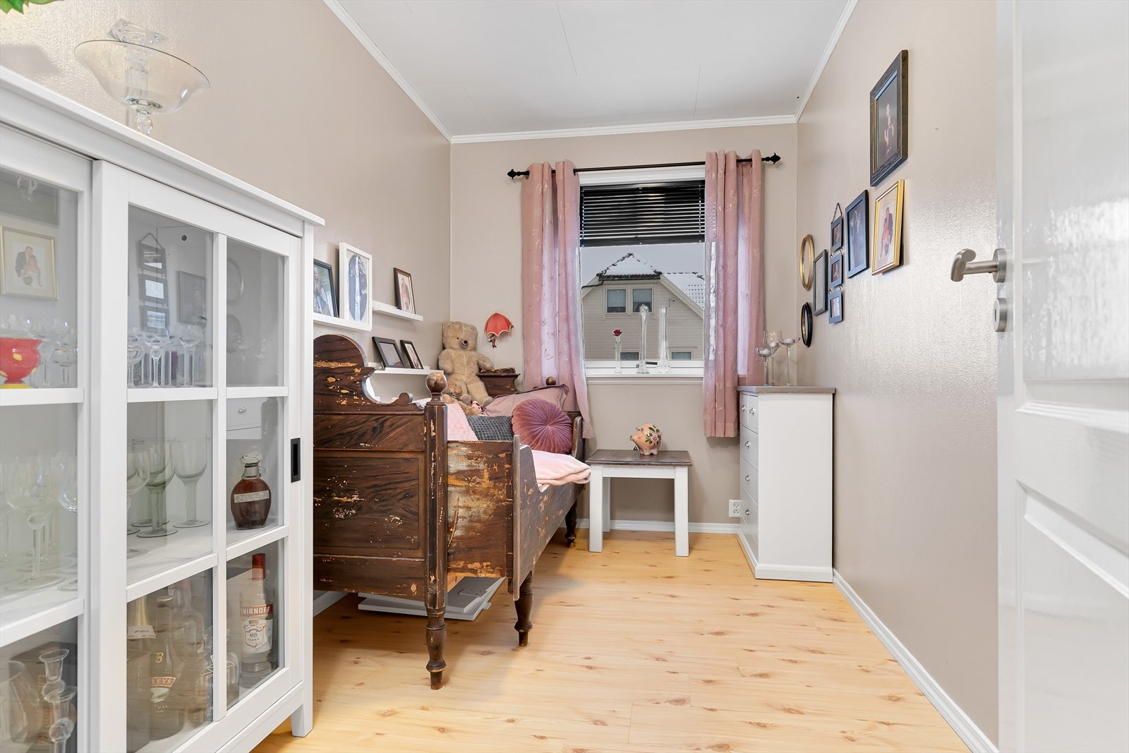 1. etasje - Soverom 2 Galleribilde