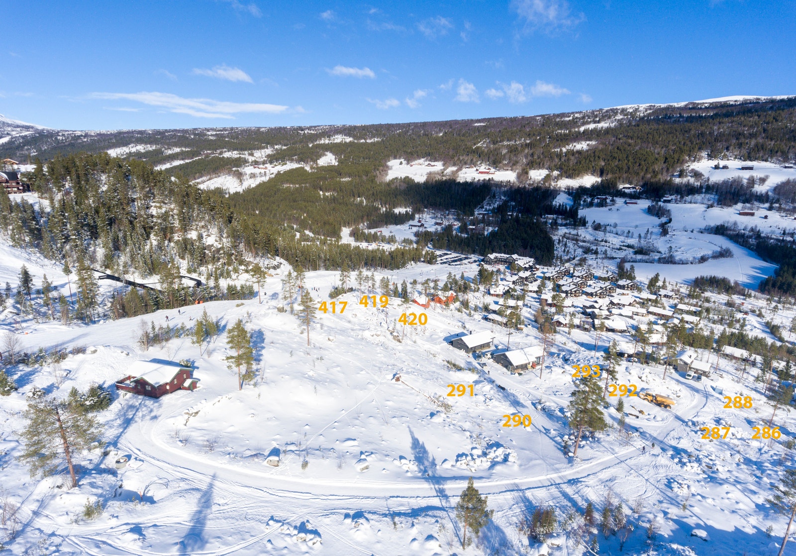 Kontakt Uvdal Trelast Eiendom AS v/Geir E. Prestegården tlf. 995 58888 Galleribilde