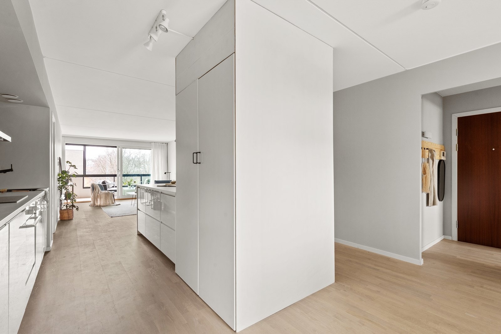 Det gjennomgående lysforholdet og den smarte planløsningen gir høy bokvalitet. Galleribilde