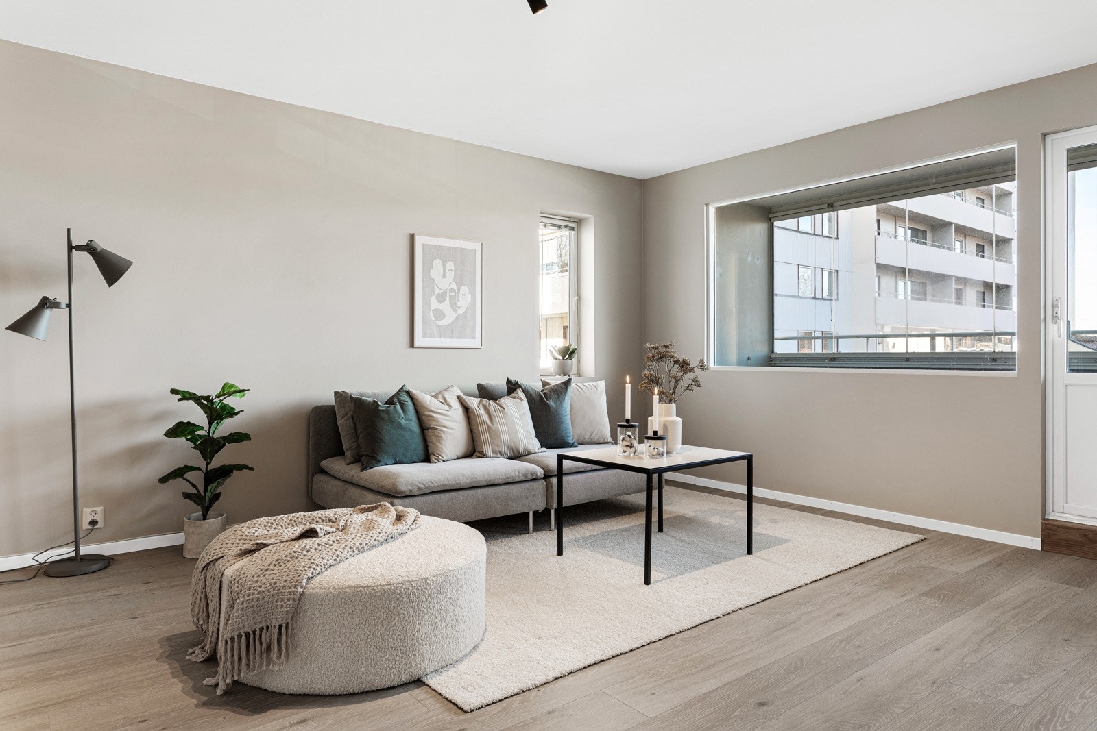 Vegger i en harmonisk og moderne fargetone. Galleribilde