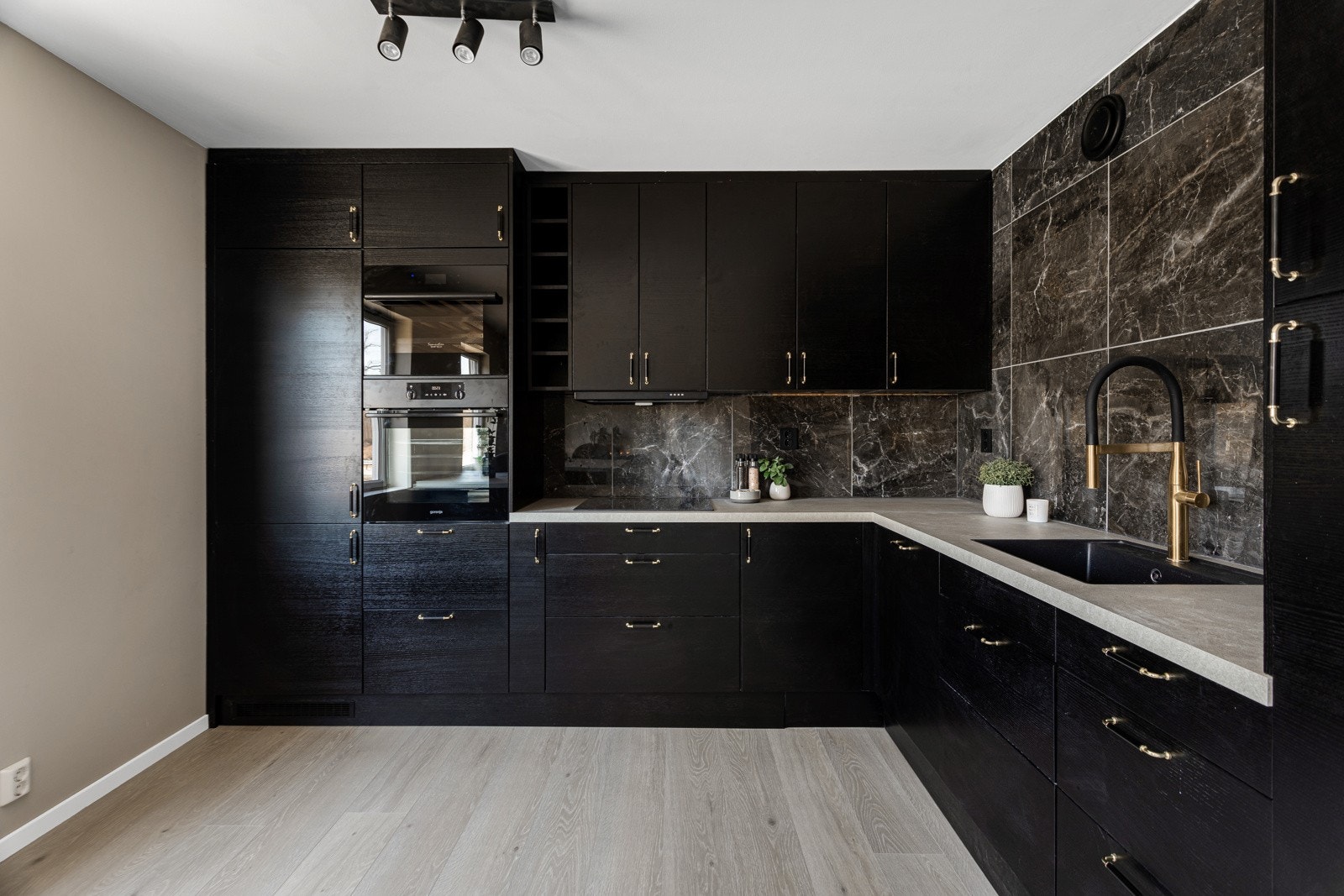 Kjøkkenet var nytt i 2022 med lekker Epoq-innredning. Galleribilde