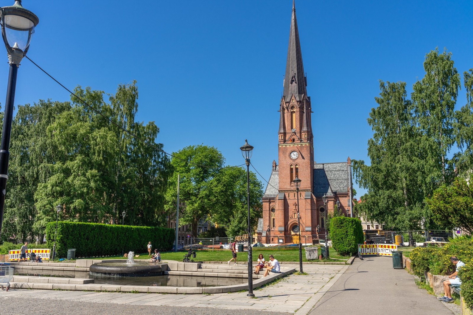 Leiligheten har korte avstander til ulike parker som Birkelunden og Sofienbergparken Galleribilde