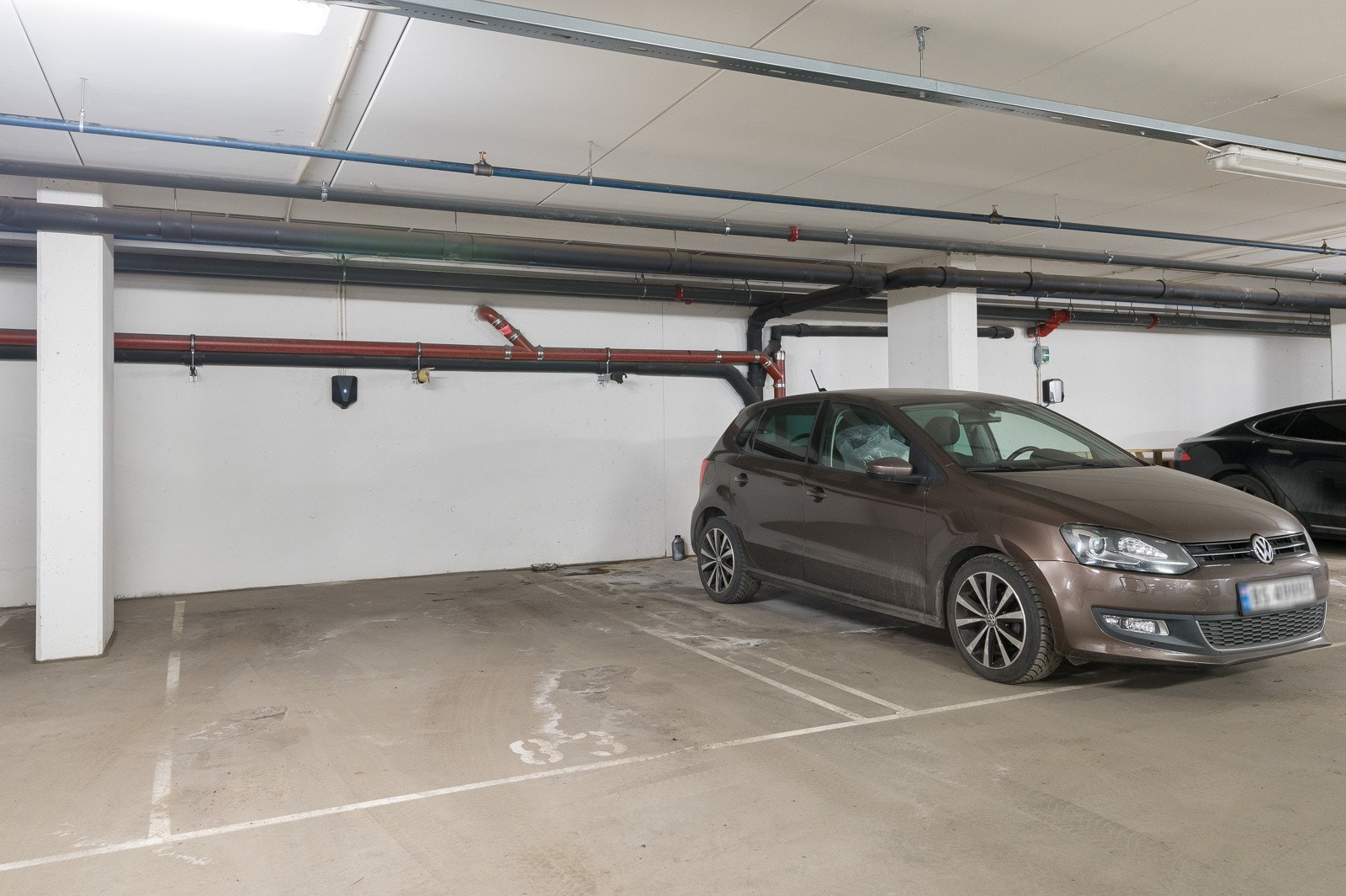 Det medfølger en garasjeplass med lader og heisadkomst Galleribilde