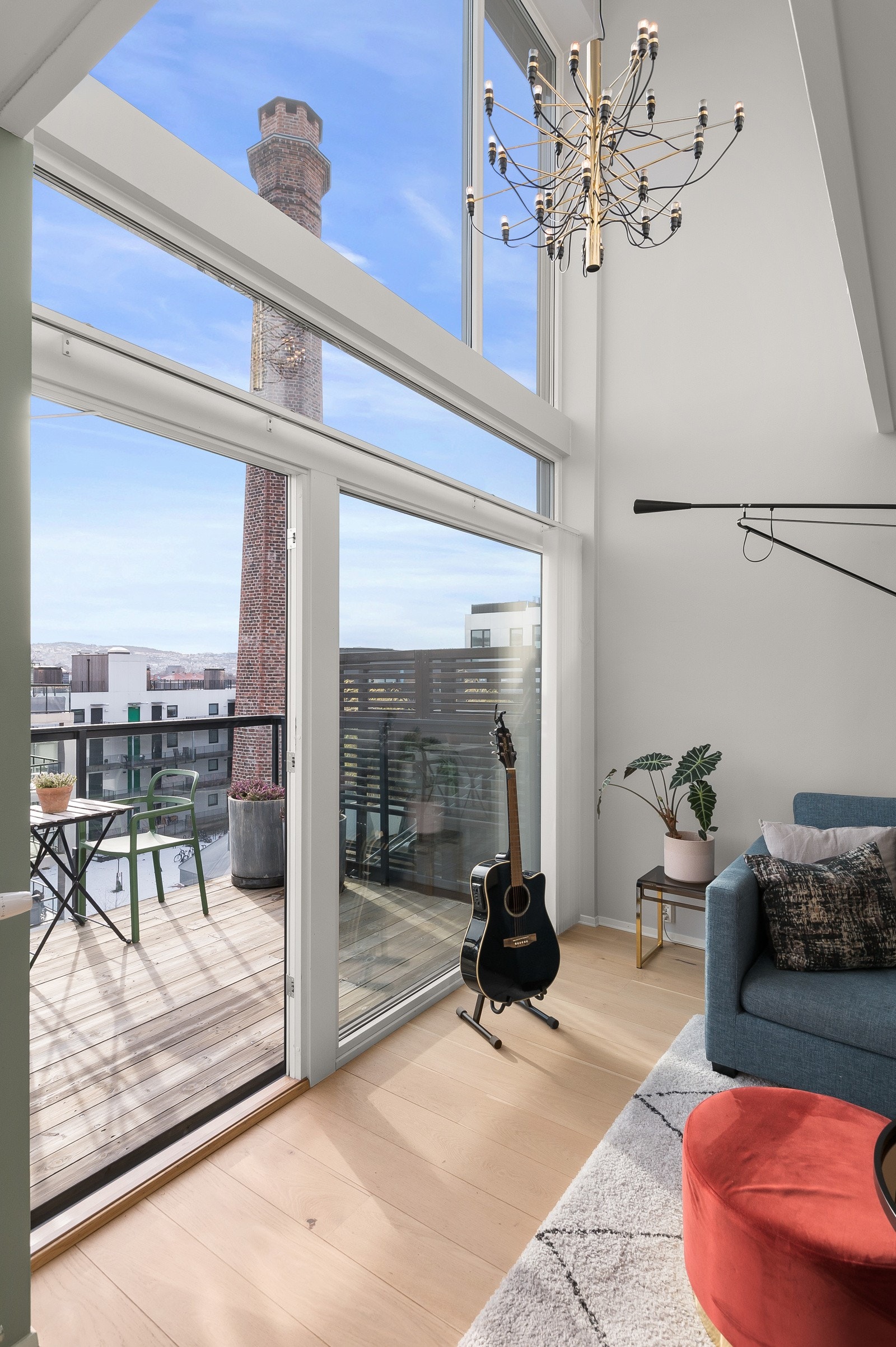 Over 5 meter i takhøyde mellom 6. og 7. etasje Galleribilde