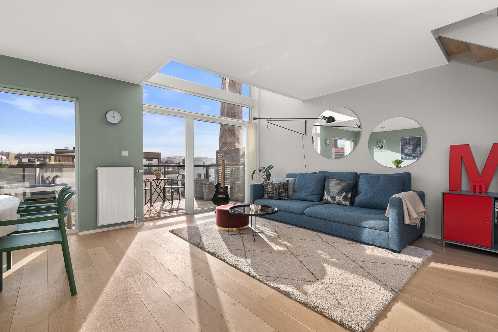 Leiligheten har en lys og luftig planløsning Galleribilde