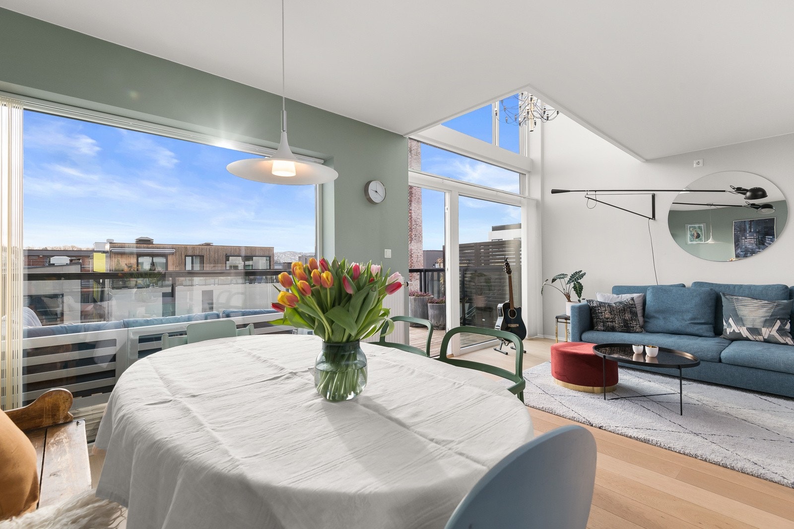 Høyt og fritt i 6. etasje Galleribilde