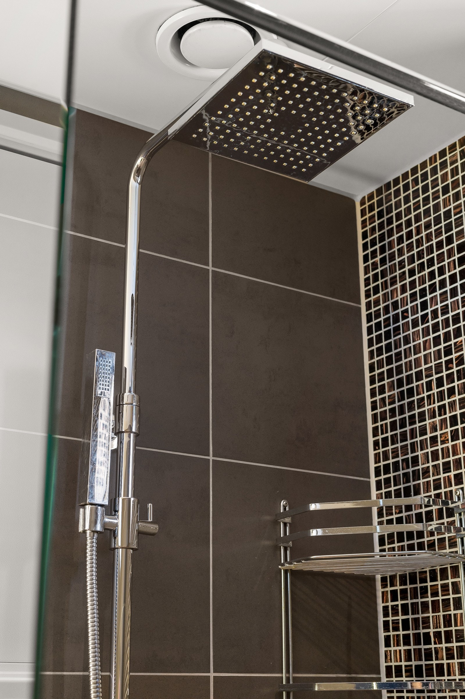 Rainshower! Galleribilde