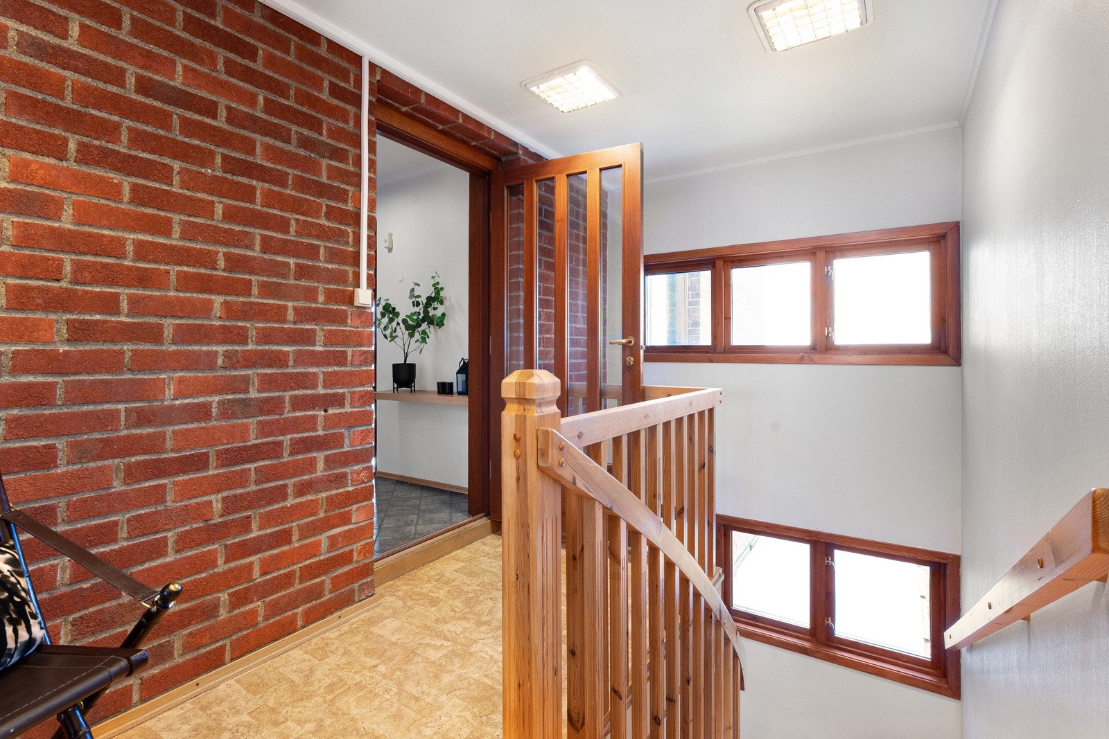 Forgang til leilighet i 2 etg Galleribilde