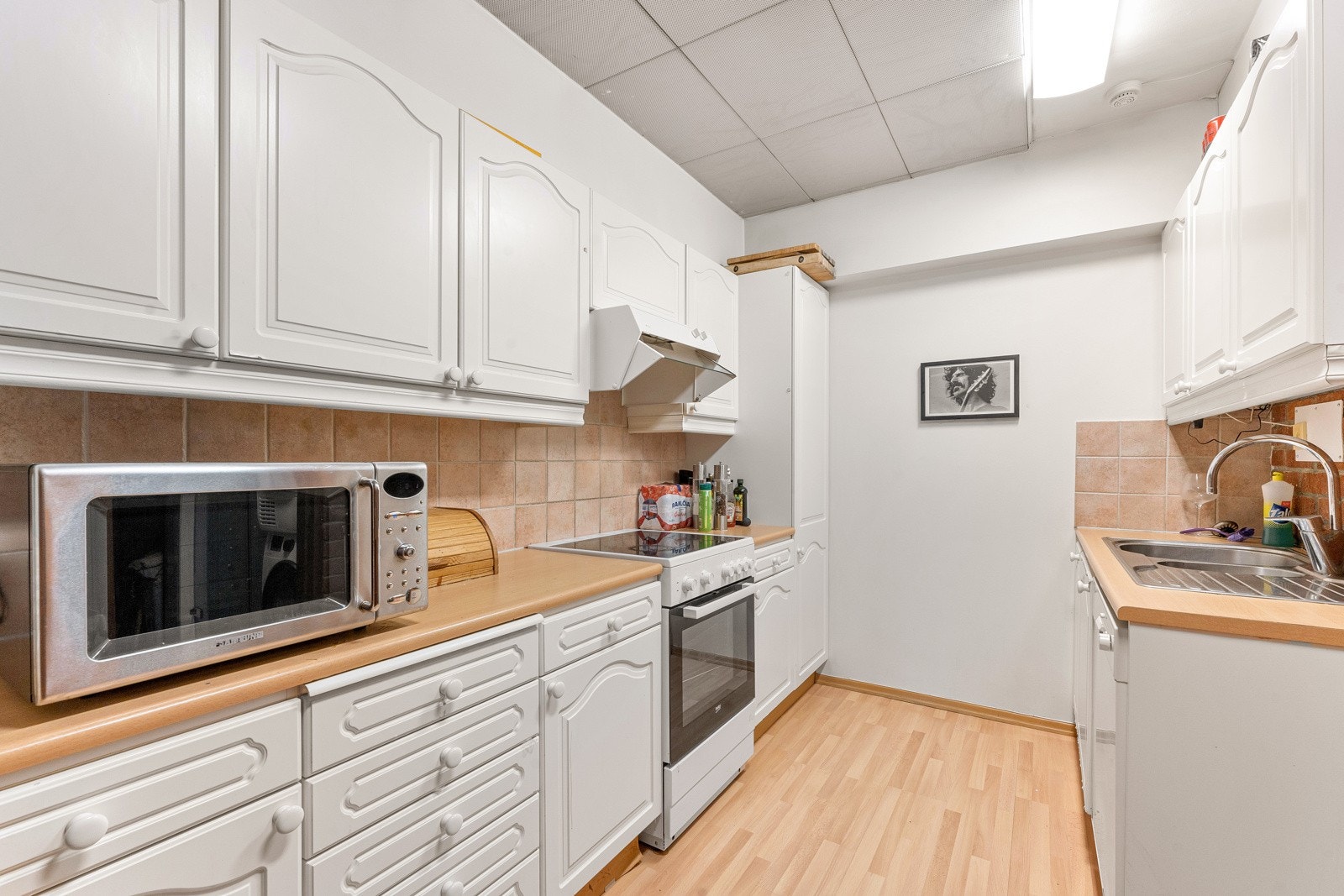 Kjøkken i hybel i u etg Galleribilde