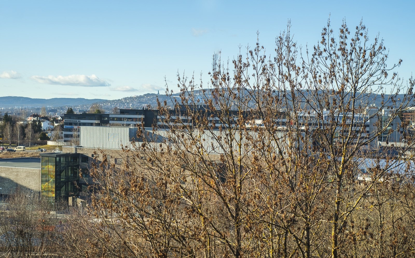 Utsynet fra kjøkkenet, legg merke til Holmenkollen i det fjerne. Galleribilde