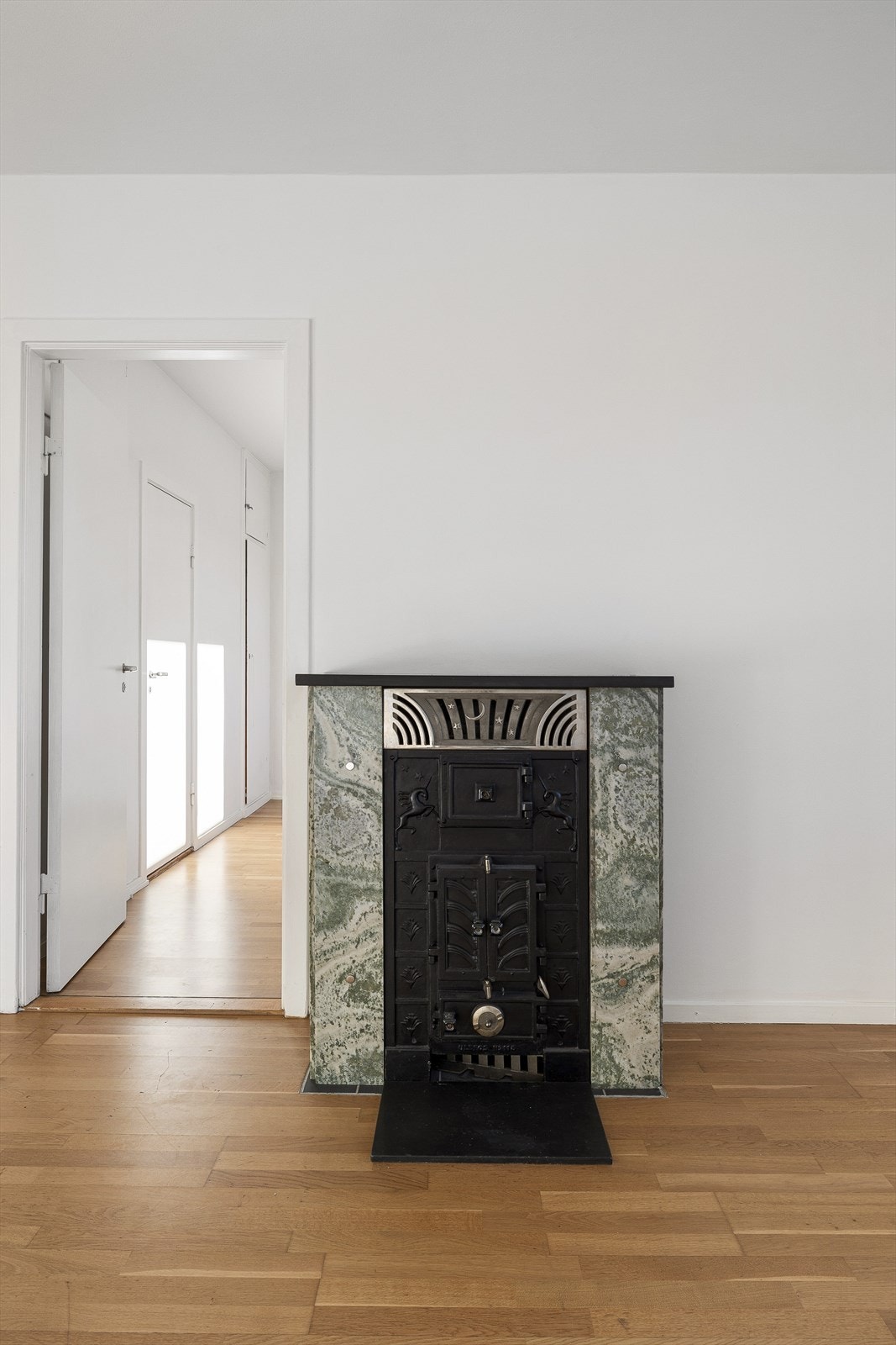 Peisovn i stuen Galleribilde