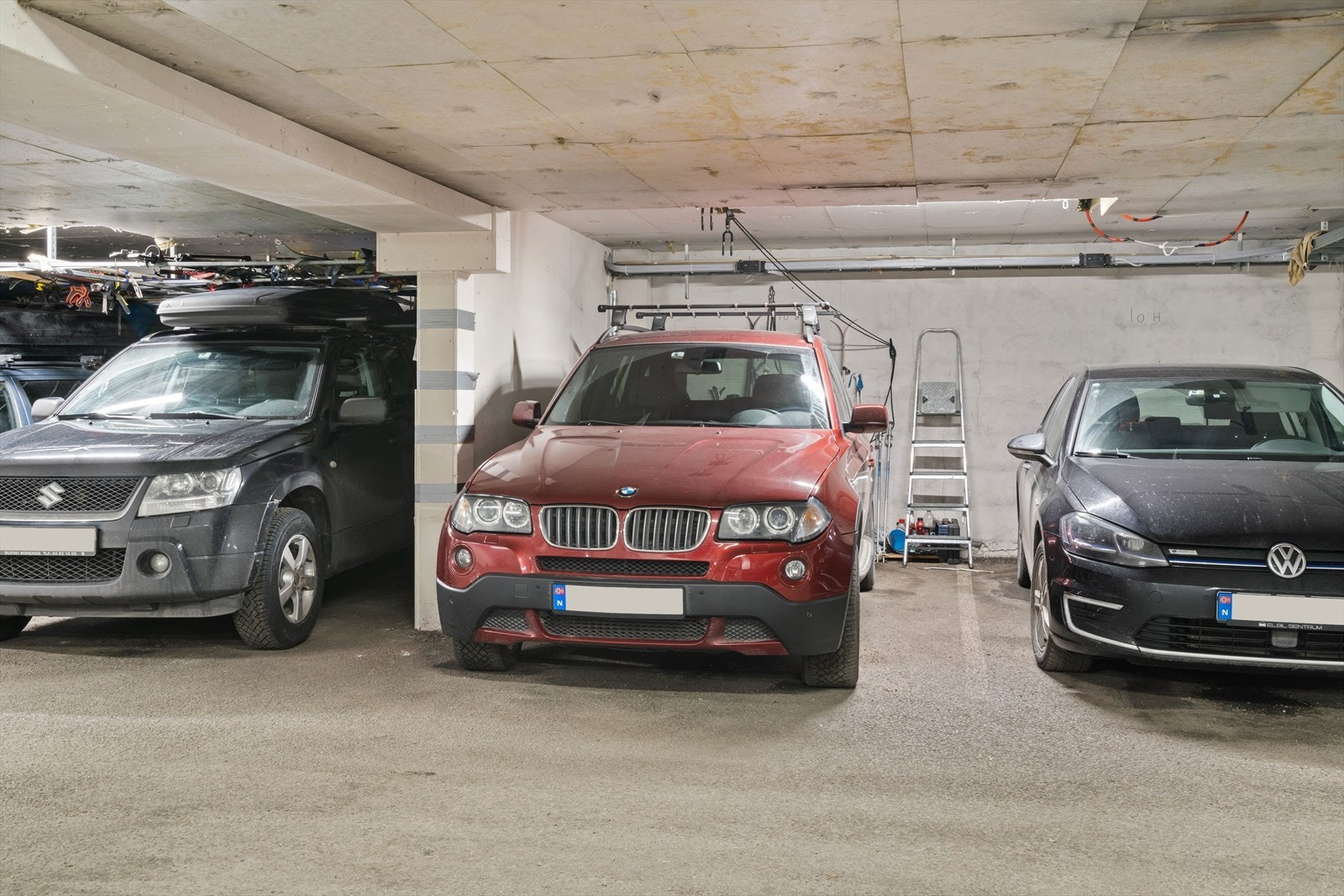 Egen garasjeplass i underjordisk anlegg, med mulighet for el-bil lader Galleribilde